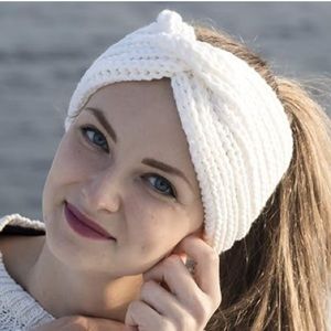 NEW•KEEP ME WARM & COZY THICK KNIT HEADBAND•WINTER WHITE